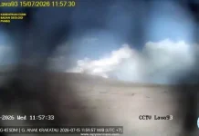 Gunung Anak Krakatau Masih Siaga, Pengamat: Erupsinya Normal dan Aman
