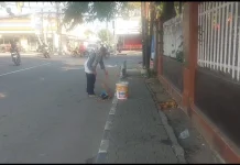 Dibalik Sapu Lidi Pak Juman : Menyapu Jalan, Menyapu Harapan untuk Masa Depan