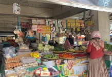 Keluhkan Relokasi dan Sepi Pembeli, Pedagang di Pasar Lama Berharap Kepastian