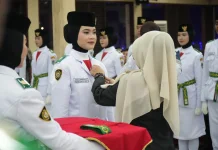Bupati Dewi Kukuhkan Paskibraka Pandeglang