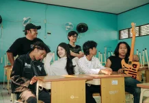 Ceritakan Cinta Tak Tepat Waktu, Paranoise Lepas Lagu Gugur