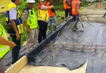 Mengenal Fungsi Plastik Cor pada Pembangunan Jalan Beton