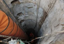 Tim SAR Selamatkan Warga Tercebur Sumur di Cikeusal