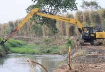 Hadapi Musim Hujan, Pemkot Serang Keruk Kali Parung Sepanjang 1 Km
