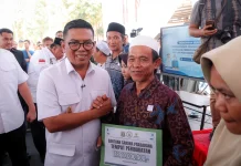 Gubernur Komiten Tingkatkan Kualitas Kawasan Pemukiman Lebih Layak