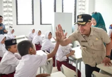 Bupati Hasbi Tinjau Masa Pengenalan Lingkungan Sekolah Rakyat