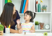 Jangan Langsung Dibantu, Latih Problem Solving Anak