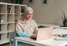 Ilmu Menjadi Bekal Penting dalam Menjalankan Ibadah