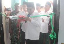 Wabup Amir Hamzah Resmikan Mushola Al-Mukhlisin Bolang