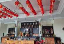 Lampion Hiasi Vihara Sukhavati jelang Imlek