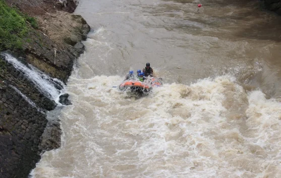 Perjuangan Relawan Bersihkan Sungai Cibanten Demi Wujudkan Wisata Air