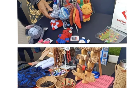 Kerajinan Tangan Khas Banten dari Satria Craft Menarik Minat Pembeli