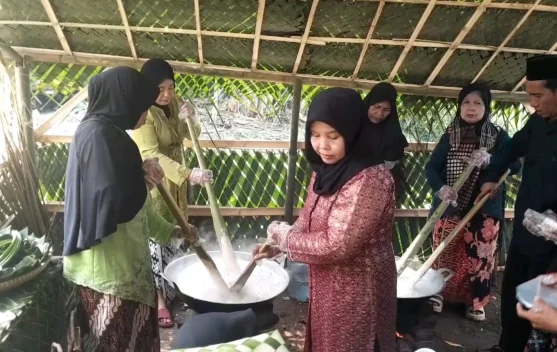 Pelestarian Budaya Festival Bubur Suro di Desa Bandung Pandeglang