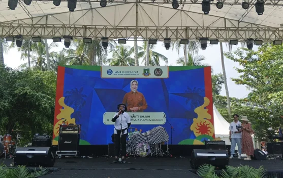 Kadispar Banten Buka Exciting Banten Festival 2026 di Pantai Cibeureum