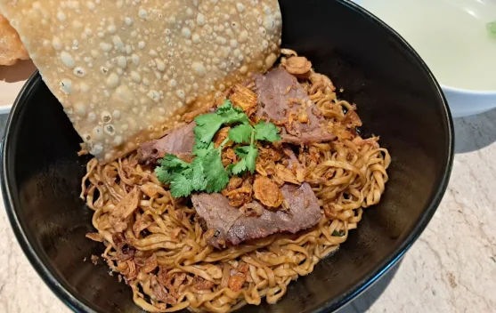 Rahasia Bakmi Daging Asap yang Gurih dan Kaya Aroma