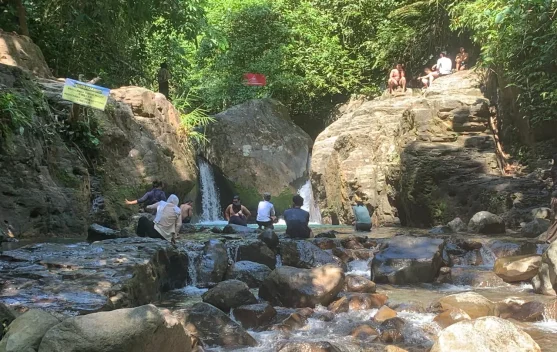 Curug Walet Padarincang Tawarkan Pesona Wisata Alam Menawan