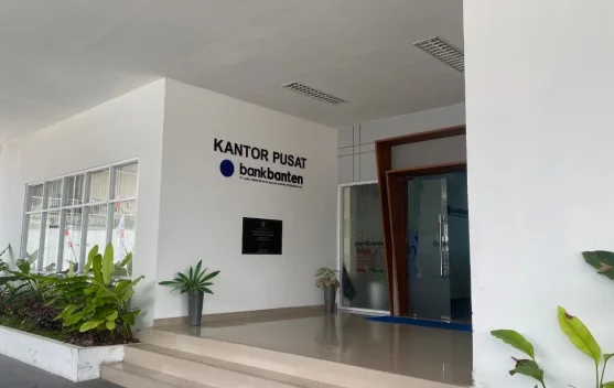 Bank Banten Bersama Bank Jatim Perkuat Bisnis Melalui KUB