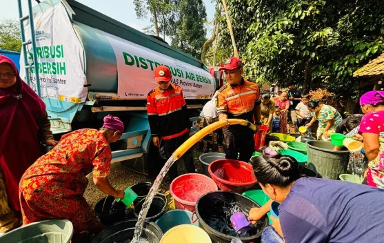 Baznas Banten Salurkan 90 Ribu Liter Air Bersih