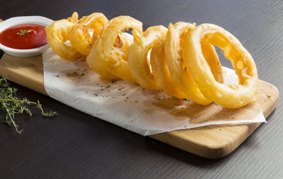 Cara Buat Onion Ring yang Renyah di Rumah