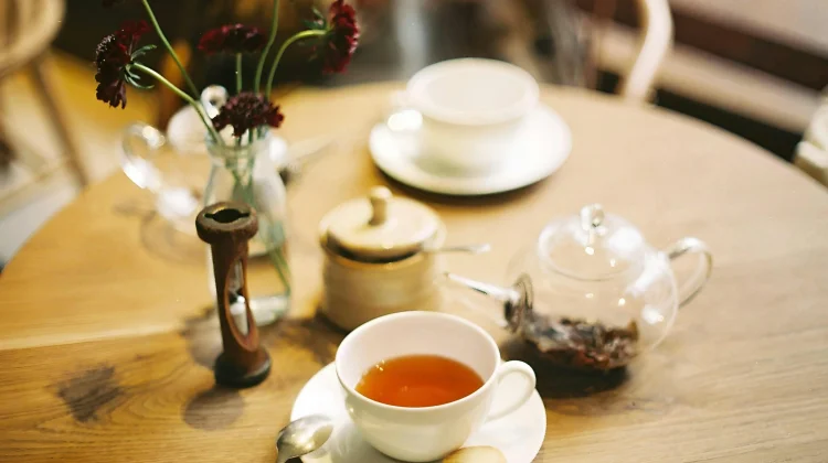 Dampak Teh Minum saat Sahur