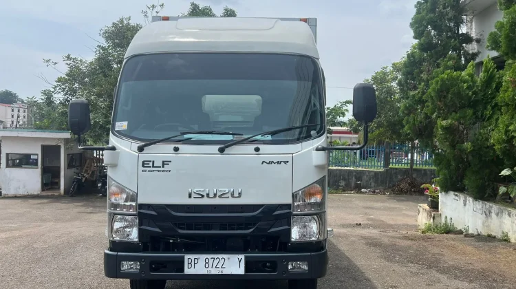 Distribusi Barang Dinilai Pengaruhi Pasar Isuzu NMR di Batam