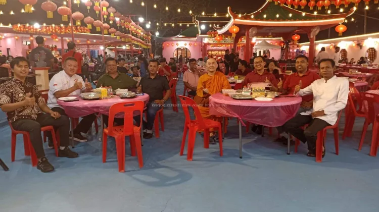 Kemeriahan Cap Go Meh Satukan Warga Pulau Buluh Batam
