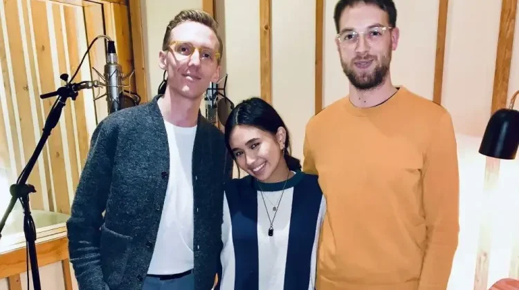 Honne dan NIKI Rilis Versi Baru 'Location Unknown'