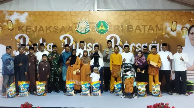 BAZNAS dan Kejari Batam Salurkan Bantuan untuk Disabilitas dan 26 Panti Asuhan