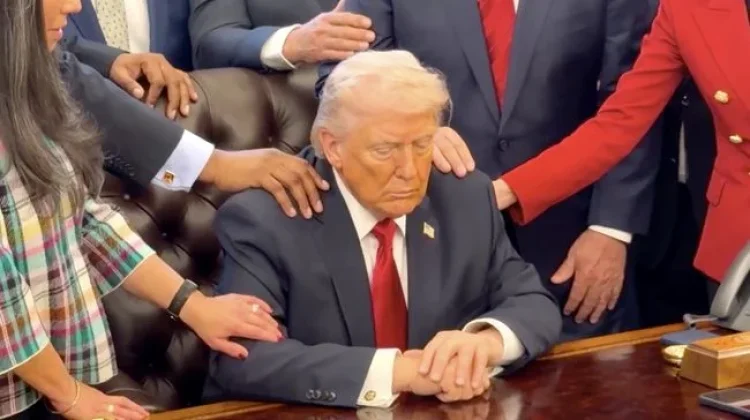 [Hoaks] Video Massa Geruduk Kediaman Trump, Desak Hentikan Perang