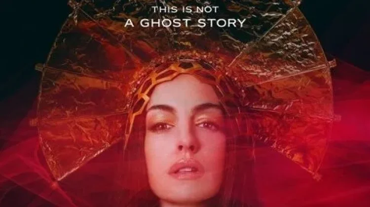 Anne Hathaway Rilis Lagu Soundtrack Mother Mary