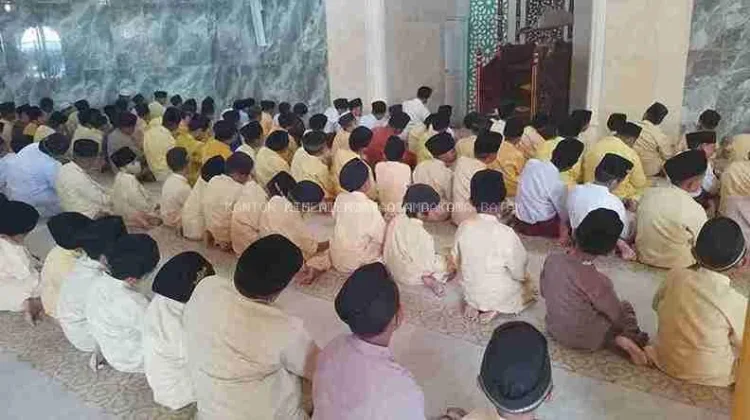 usai Idul Fitri, MIS Al-Muttaqin Awali Pembelajaran Dengan Kegiatan Keagamaan