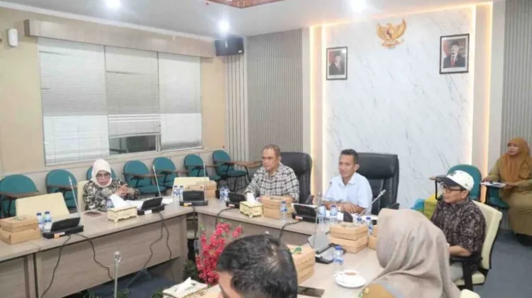 Pansus DPRD Batam Matangkan Ranperda LAM Bersama Tim Hukum Pemko