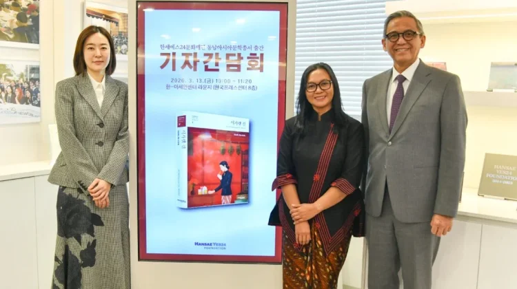 Gadis Kretek Resmi Terbit dalam Bahasa Korea