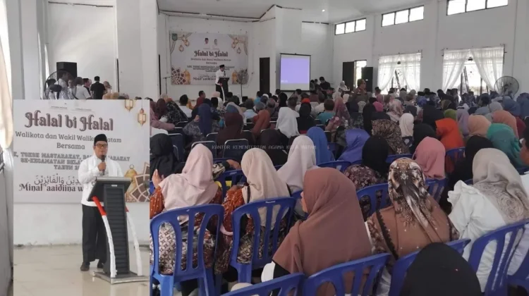 Halal Bihalal Kecamatan Belakang Padang Pererat Silaturahmi Warga