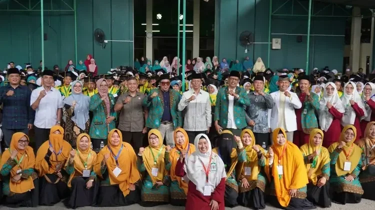 BAZNAS Batam Apresiasi Wisuda 1000 Santri BMGQ Sei Beduk