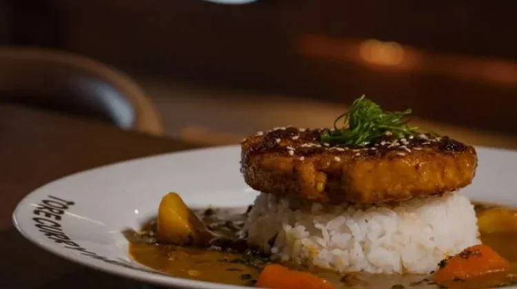 Tore Curry House Jadi Favorit Kuliner Batam