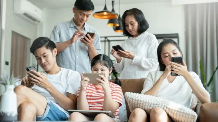 Adiksi HP, Ketergantungan Digital yang Kian Mengkhawatirkan