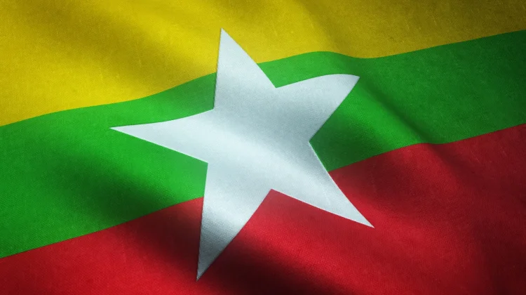 Pembebasan Sekutu Suu Kyi Picu Harapan Demokrasi Myanmar