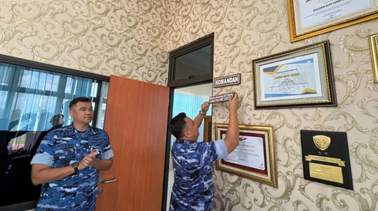 Haru Warnai Perpisahan Komandan Lanud Hang Nadim