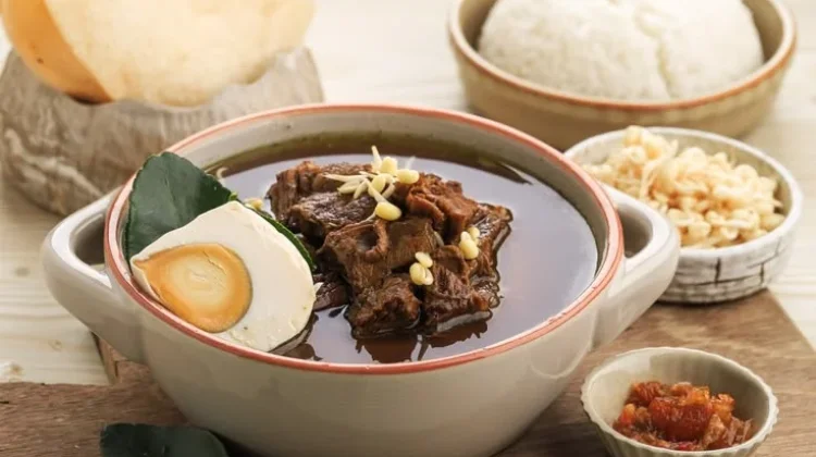 Rawon: Kuliner Legendaris Khas Jawa Timur dengan Cita Rasa Khas Nusantara