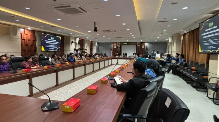 Walikota Batam Paparkan Pertumbuhan Ekonomi Batam kepada Pemkab Bangli