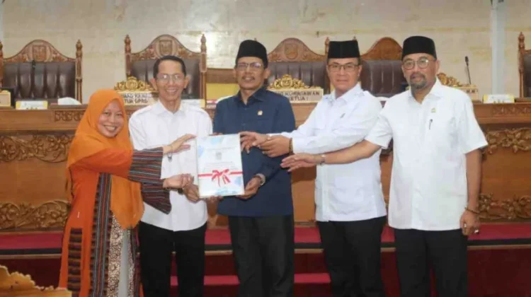 Pemko Batam Ajukan Ranperda Perubahan Pengelolaan Persampahan