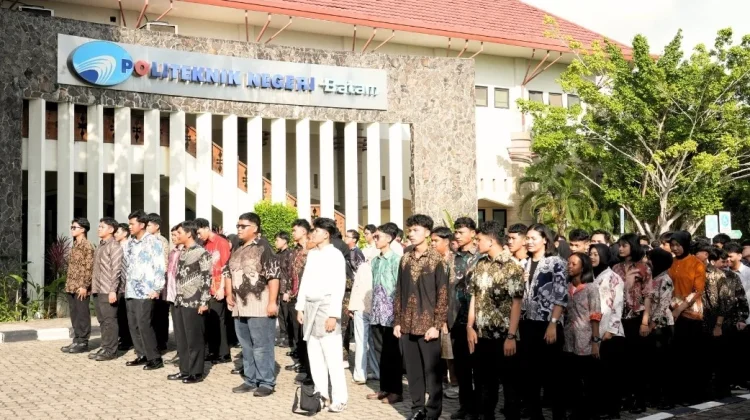 Polibatam Peringati Hardiknas 2026 Dengan Upacara Khidmat