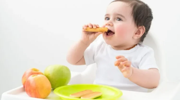 Pola Makan Sehat Bentuk Kebiasaan Balita