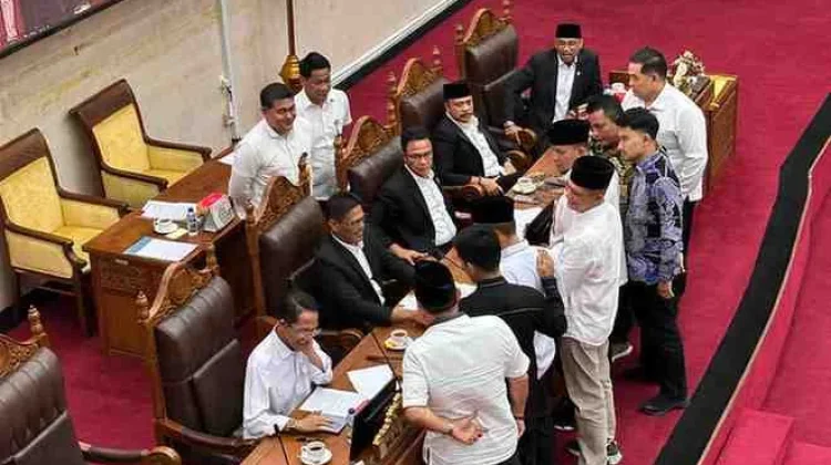 Paripurna DPRD Batam Setujui Pembahasan Ranperda Persampahan