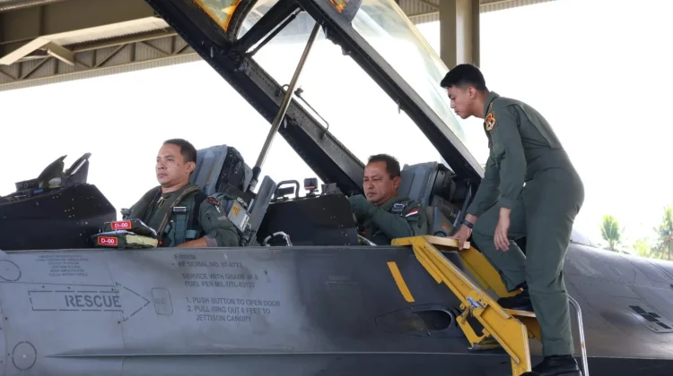 Patroli F-16 TNI AU Perketat Wilayah Utara Indonesia