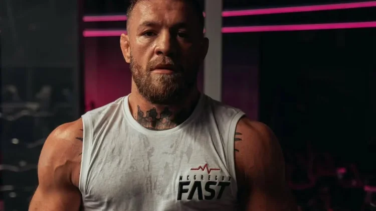Conor McGregor Resmi Comeback di UFC 329, Hadapi Max Holloway pada Juli 2026