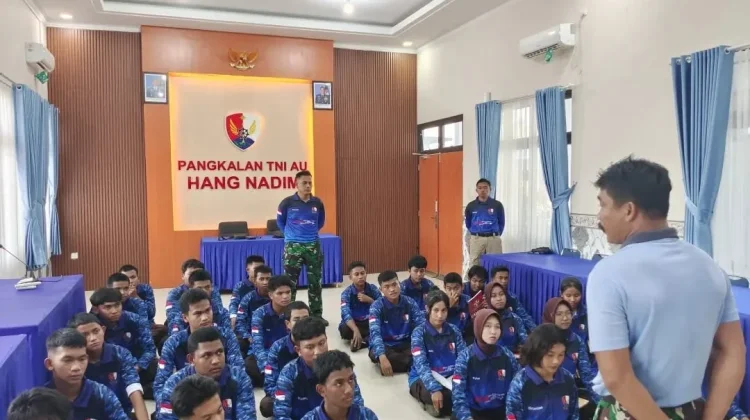 Babinterau Lanud Hang Nadim Bina Generasi Muda Dirgantara Nasional