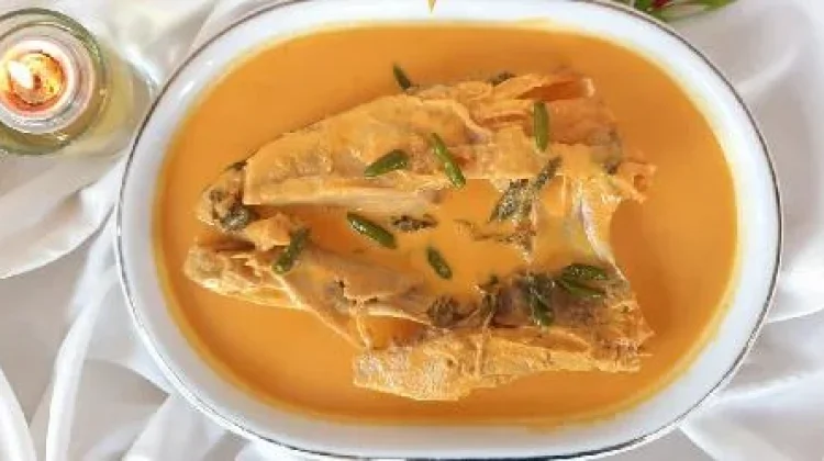 RM Pauh Piaman Sajikan Gulai Autentik