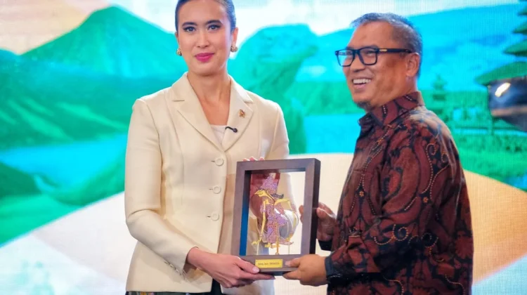 Nyanyang Pamerkan Wisata Lintas Batas ala Kepri di Forum Pariwisata Nasional